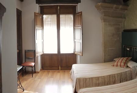 Hotel Vivienda Turistica Yamaries Úbeda Exterior foto