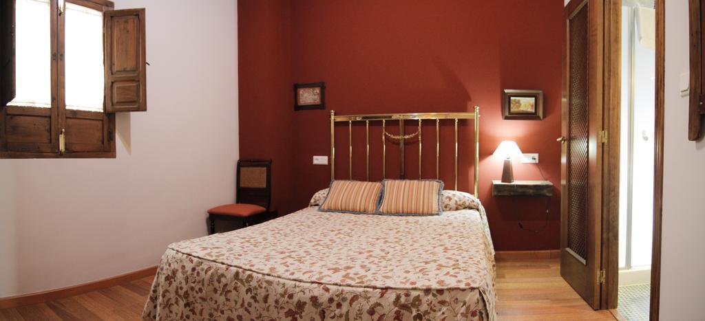 Hotel Vivienda Turistica Yamaries Úbeda Exterior foto